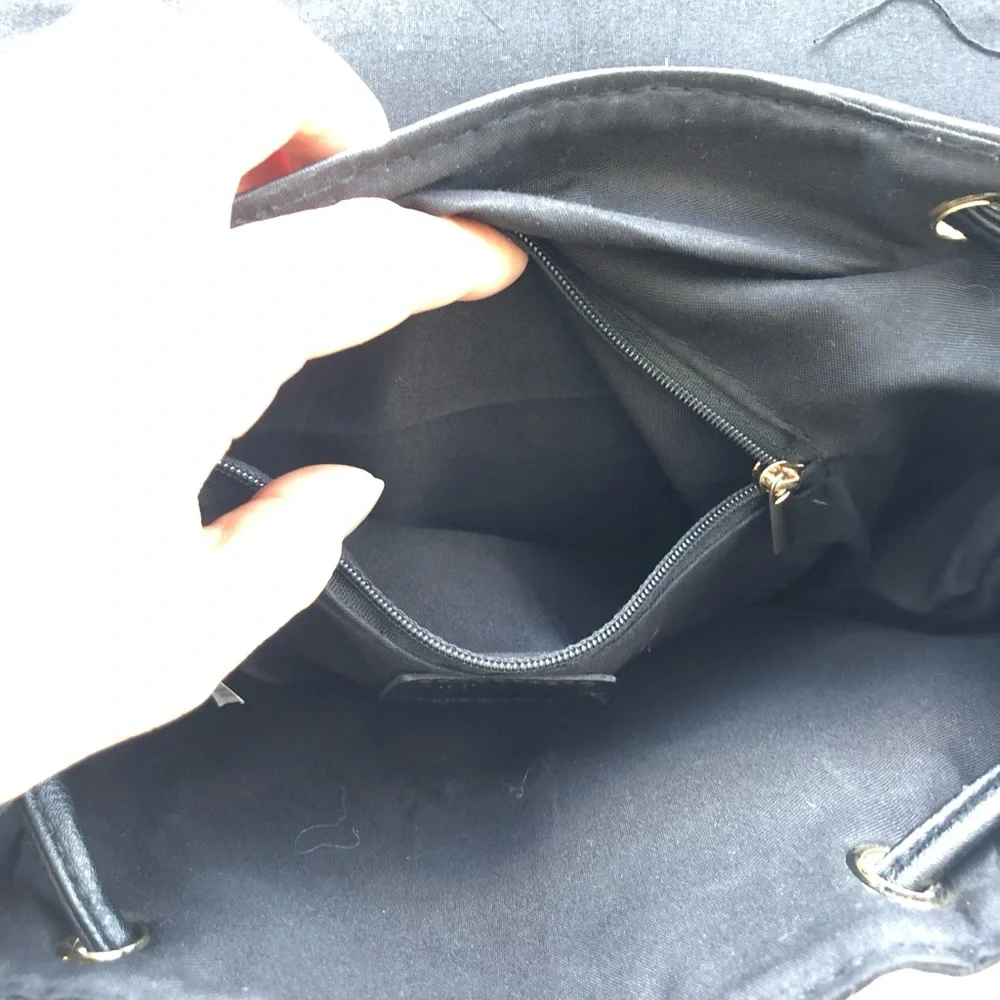 3/$20 - Ardene drawstring backpack - Picture 7 of 8